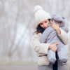 При какой температуре одевать ребенку зимний комбинезон